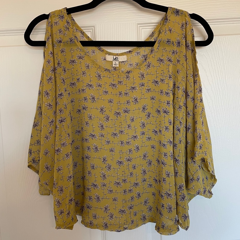 Floral Shoulder Cutout Top